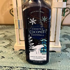 Frosted Coconut Snowball Gel Hand Soap